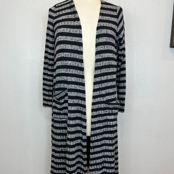 LuLaRoe Sarah Soft Beautiful Striped Gray Black Ribbed Duster Cardigan Size S - Picture 1 of 9
